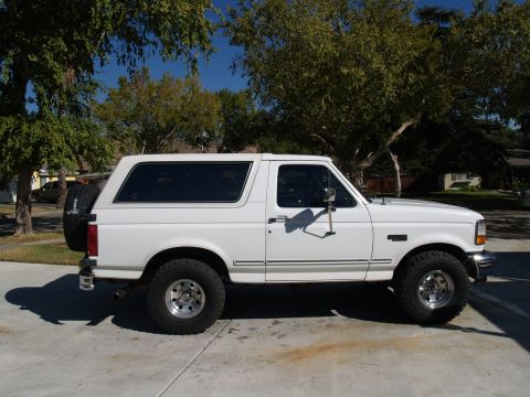 1993 Ford Bronco “bah-bul”