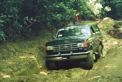 1991 Ford Bronco - Cleared most of the danger