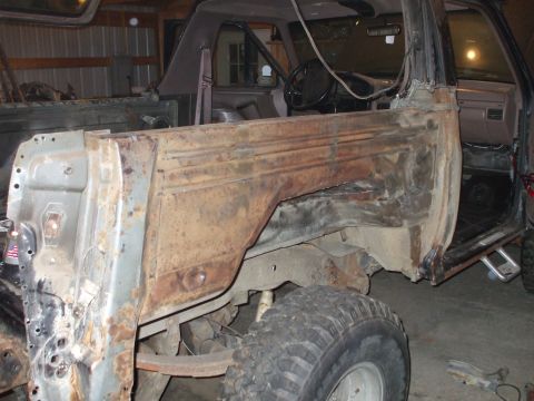 1995 Ford Bronco - passenger rear quarter gone