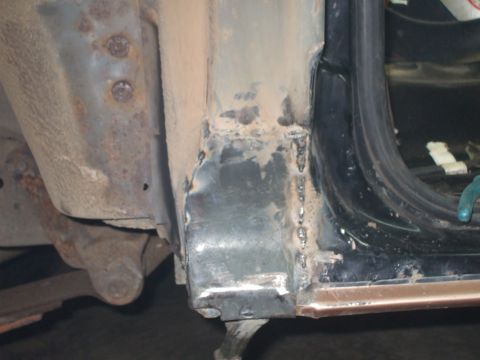 1995 Ford Bronco - passenger b-pilar welded in