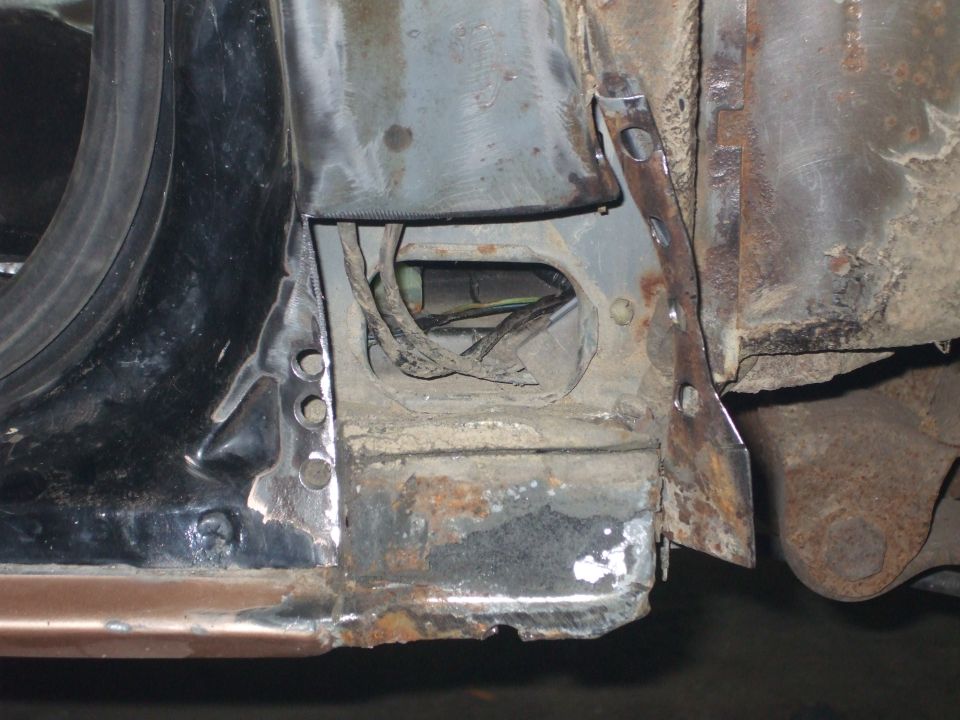 drivers side b-pilar cut out