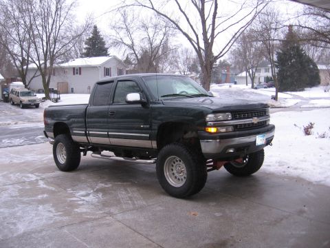 2001 Chevrolet Silverado 1500 - 35" Nittos on 18"s