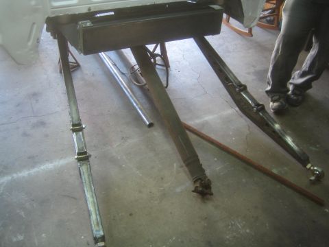 1990 Ford Bronco - Links Mocked up along with rear of the frame box.
