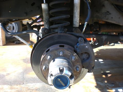 1990 Ford Bronco - Everything mounted, used the ford hoses after drilling banjo hole just alittle bigger to accept the chevy banjo bolts.