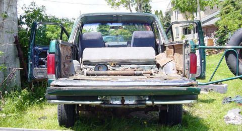 1988 Ford Bronco - Like the front drive shaft? I've been disassembling things... MUA HAHAHA