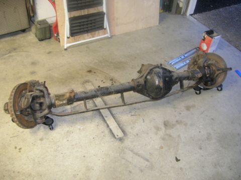 1996 Ford Bronco - 76 Dana 44, 4.10's, locker, new inner and outer plus u joint on the long side. GM 8 lug outers