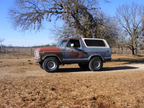 christmas eve '08 - 1979 Ford Bronco
