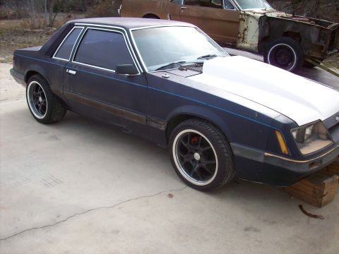 1985 Ford Mustang photo