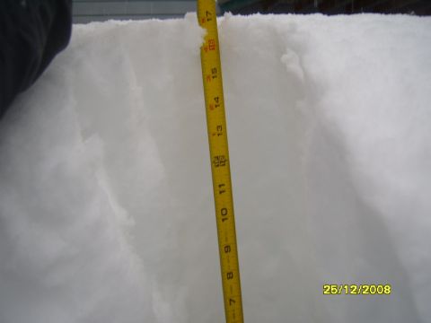 1989 Ford Bronco - Snow depth is being measured with a tape measure. The date is December 25, 2008.
