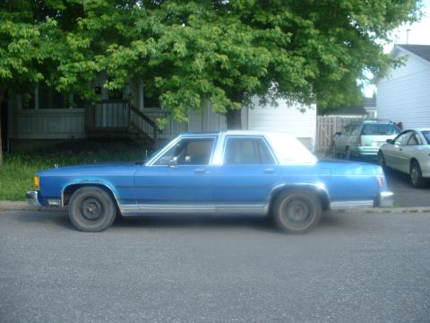 1987 Ford LTD Crown Victoria photo