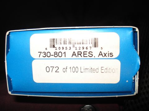 2000 Ford Crown Victoria - This is a blue box with product information and a limited edition number.