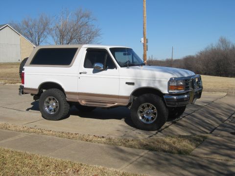 1996 Ford Bronco photo