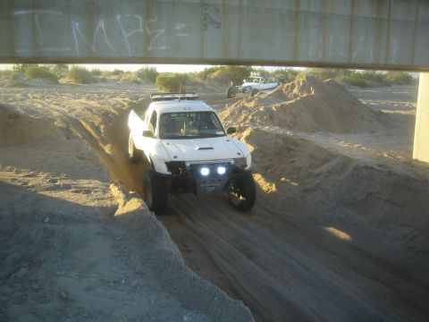 1990 Ford Bronco - Under the train trussles that MDR dug out.
