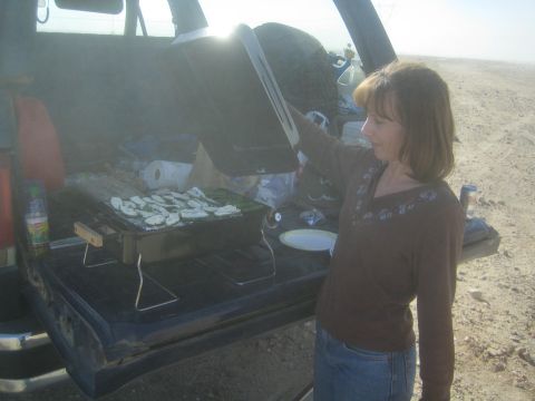 1990 Ford Bronco - Here I got my 1'st chance to try some of Rory's yummy recipe's. :)