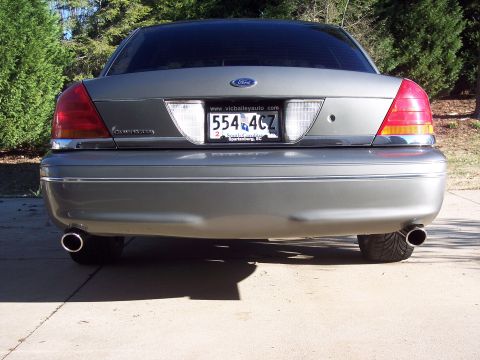 2000 Ford Crown Victoria photo