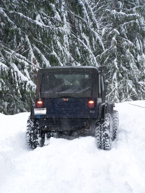 1988 Suzuki Samurai - Greg Breaking trail