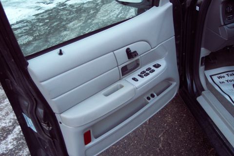 2001 Ford Crown Victoria