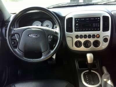 2006 Ford Escape - Interior view of a 2006 Ford Escape, showing the dashboard and controls.