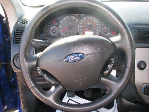 2006 Ford Focus photo