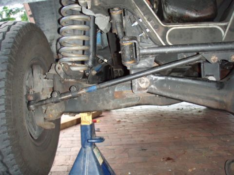 1996 Ford Bronco - Almost complete, atleast the front. This is the Super Runner steering system by Superlift.