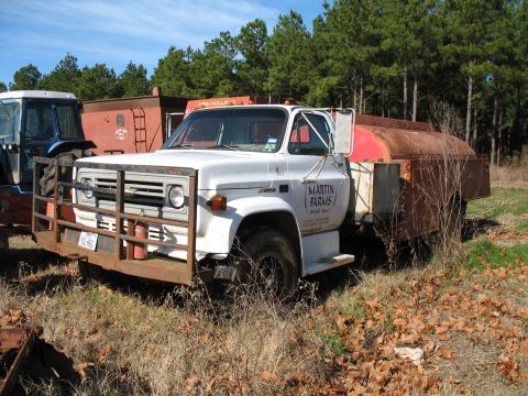 1993 Ford Bronco - The BOMB! This bitch is FUN to drive. Tons of torque and a kickass tranny