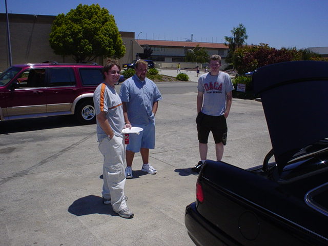 Elliot, Tyler and Mike hanging out behind tyler's SHO (mobiuslogic, SHOnuff93 and Mike-nonmember. Awesome guy though)
