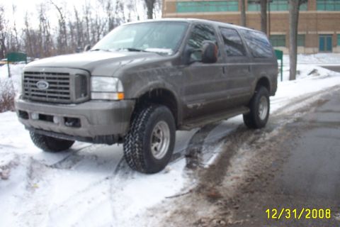 2004 Ford Excursion photo