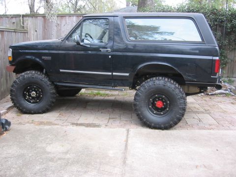 1995 Ford Bronco - the pic everyone wants to see