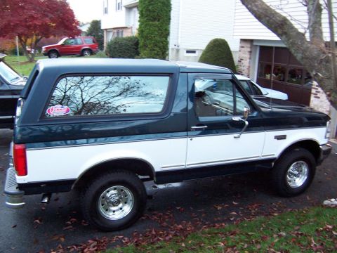 1995 Ford Bronco photo