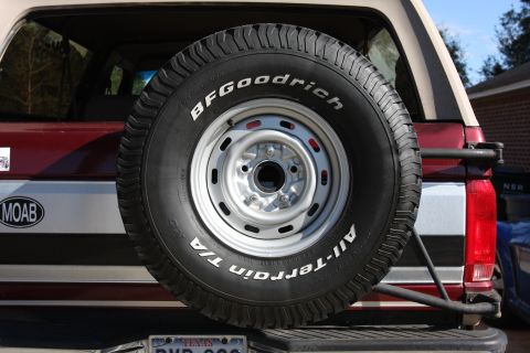 1996 Ford Bronco - Finally sanded down and repainted the rim of my spare tire.