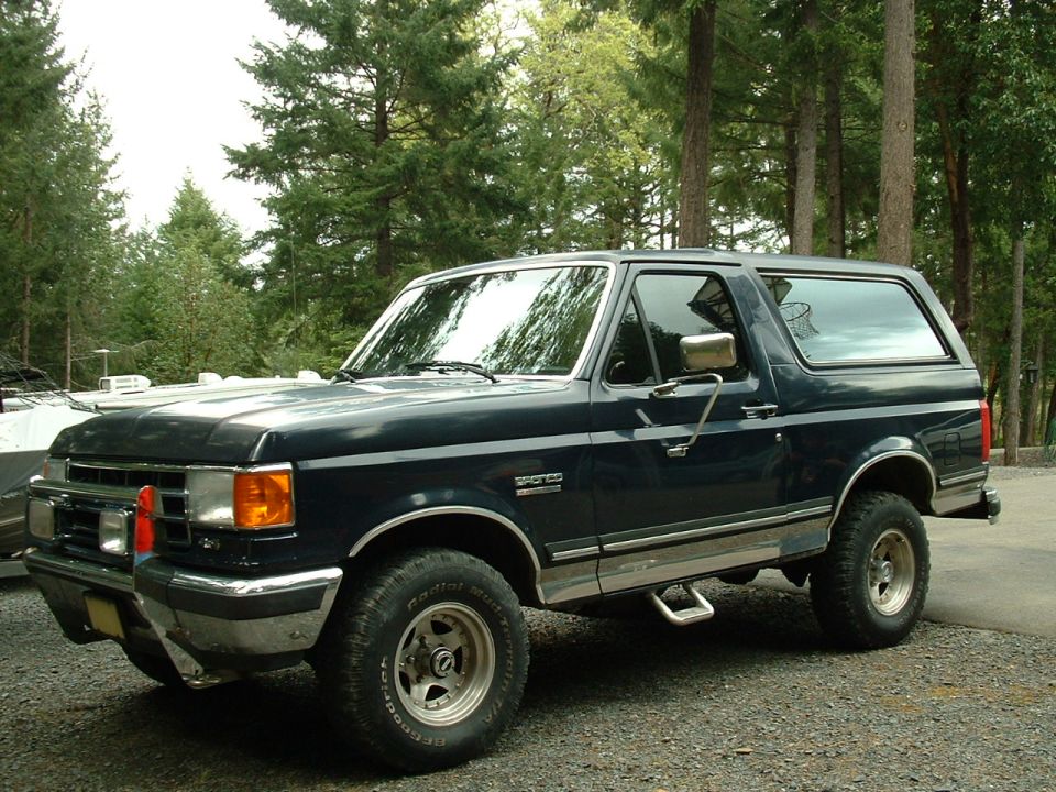 1991 Ford Bronco “Lookinfurfun”