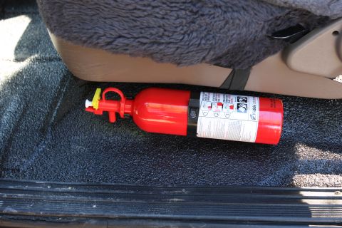 1996 Ford Bronco - Mounted the fire extinguisher by the driver's seat