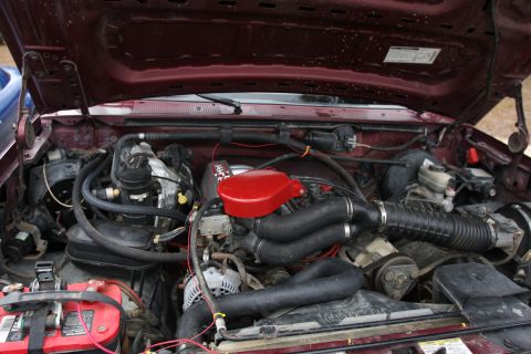 1996 Ford Bronco - Engine bay