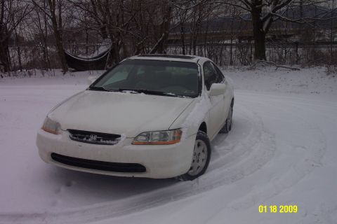 1999 Honda Accord photo