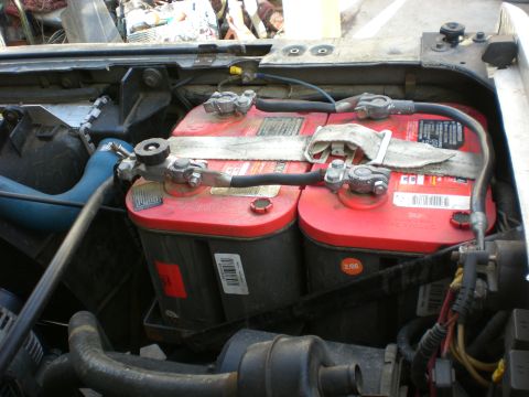 1990 Ford Bronco - dual optima's stock location