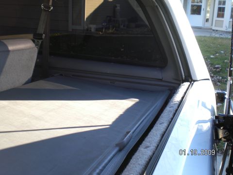 1996 Ford Bronco - You can see in this picture the "Half Way Point" in the Q.Panel if you want to only open the cover 1/2 way and leave it.
