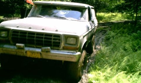 1988 Ford Bronco - this was a green trail I just barely made it through with lots of go pedal drexelsteve made it look easy until a tree taught him a lesson i…