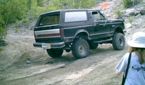 1988 Ford Bronco - reptilikus goin for try #2