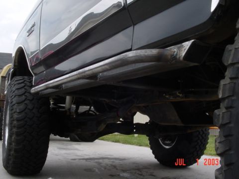 1989 Ford Bronco - Lower veiw...looks tough
