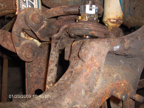 1987 Ford Bronco - driver's side knuckle/axle