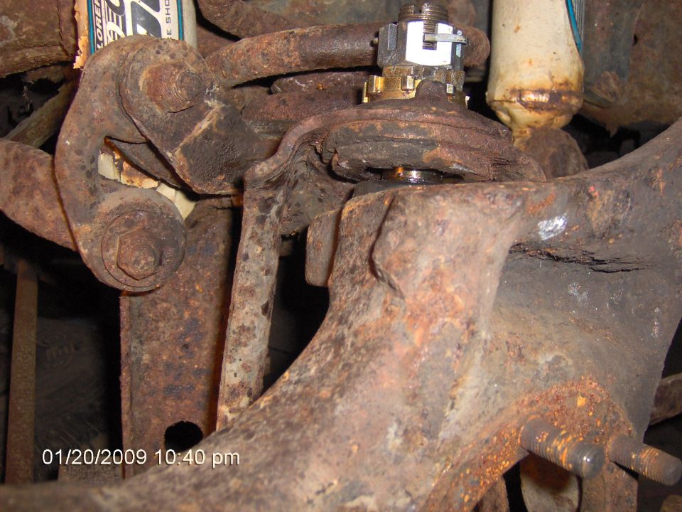 driver's side knuckle/axle