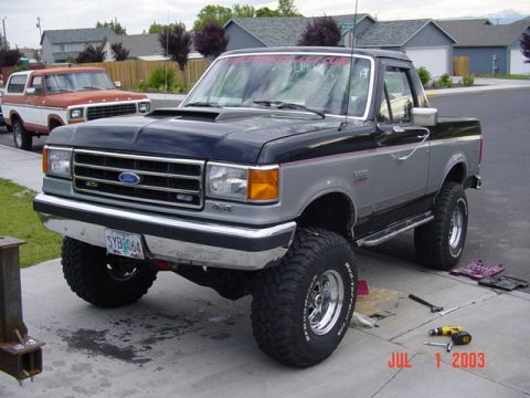 1989 Ford Bronco - New Bling pic