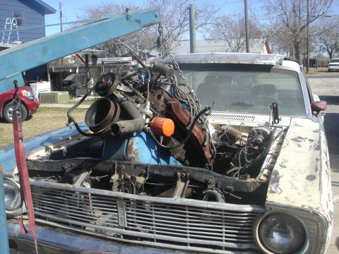 1966 Ford Ranchero - 302 comin out