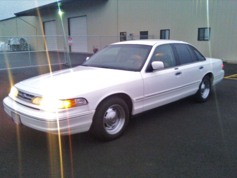 1997 Ford Crown Victoria “Vicki”