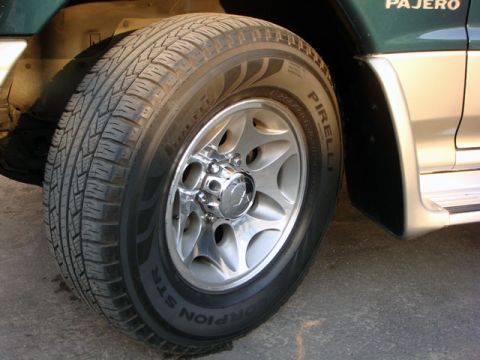 2000 Mitsubishi Montero “P”