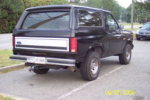 1986 Ford Bronco - Rear of truck when I bought it