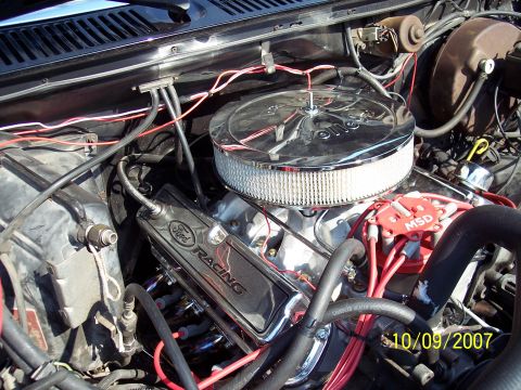 1986 Ford Bronco - Ford Racing's 385hp 377ft/lbs torque Crate Motor look and feels at home in the engine bay.