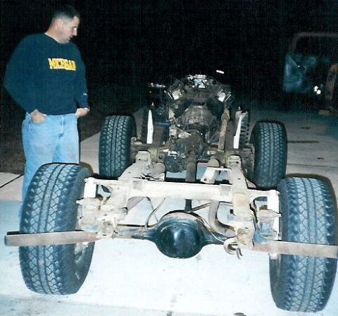 1975 Ford Bronco - I think Frank was surprised at how little there was under there.