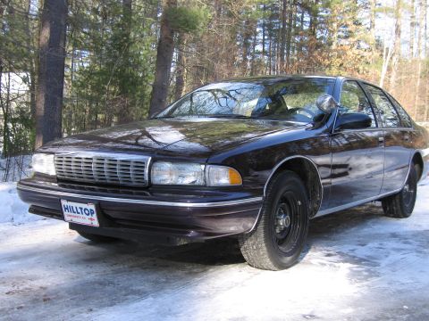 1991 Ford LTD Crown Victoria - This appears to be a 1991 Chevrolet Caprice, not a Ford Crown Victoria LTD.