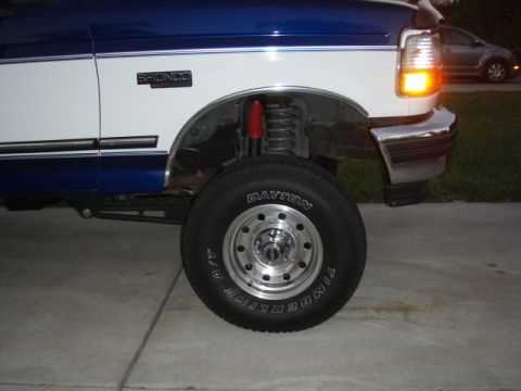 1996 Ford Bronco - I knoe this doesn't look centered but the whell it turned slightly to the right. I have a little adjustment also on the cam bolt for the ra…